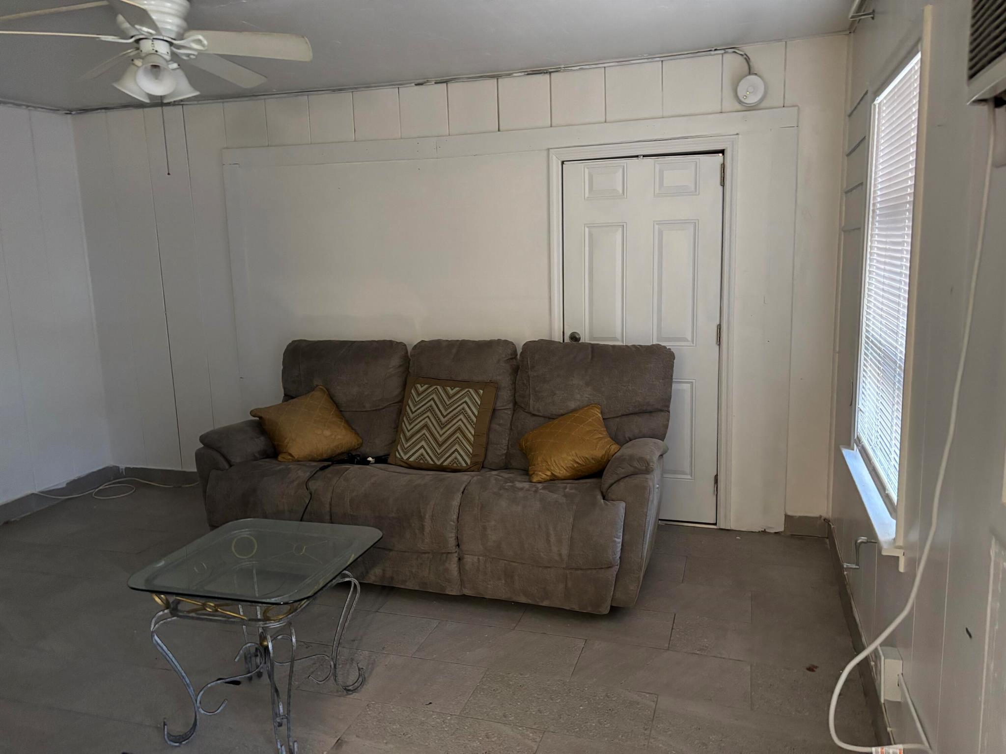 1025-1027 NE 16th Ter Fort Lauderdale, FL 33304