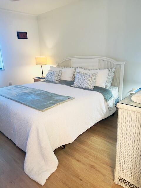 1201 Seafarer Cir #204 Jupiter, FL 33477