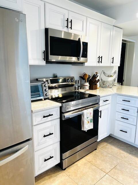 1201 Seafarer Cir #204 Jupiter, FL 33477