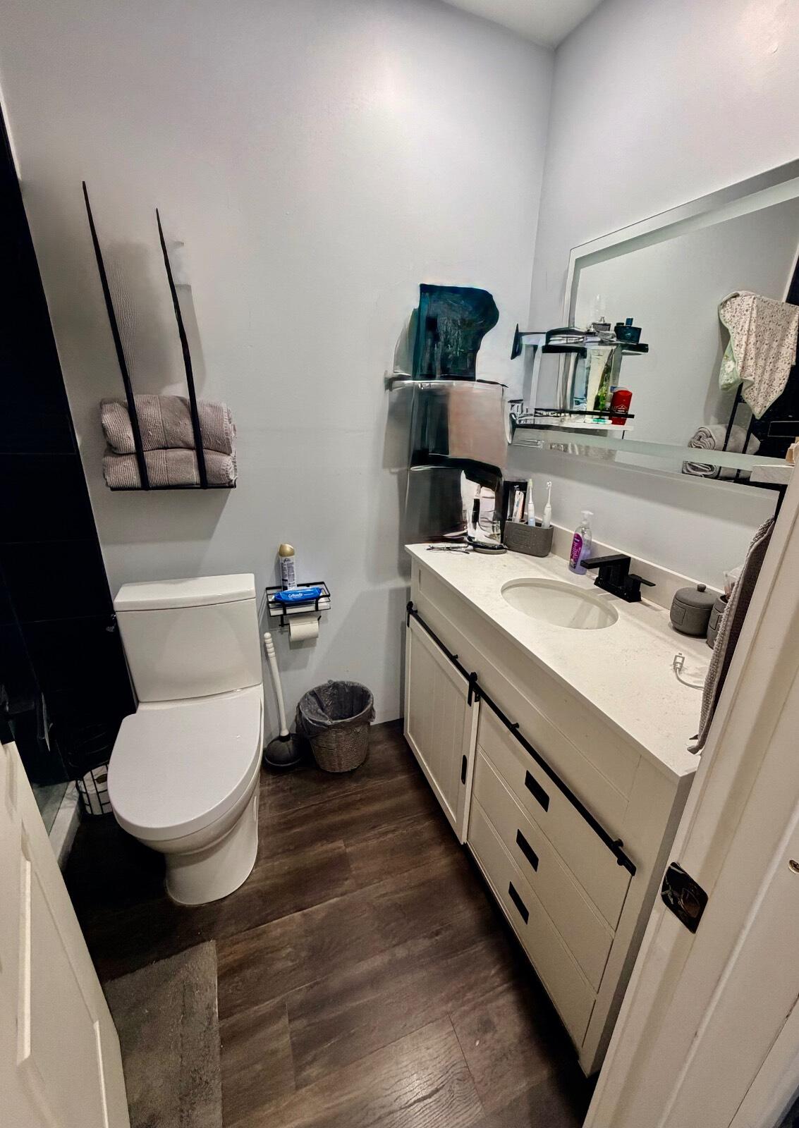 1602 Shaker Cir Cir Wellington, FL 33414