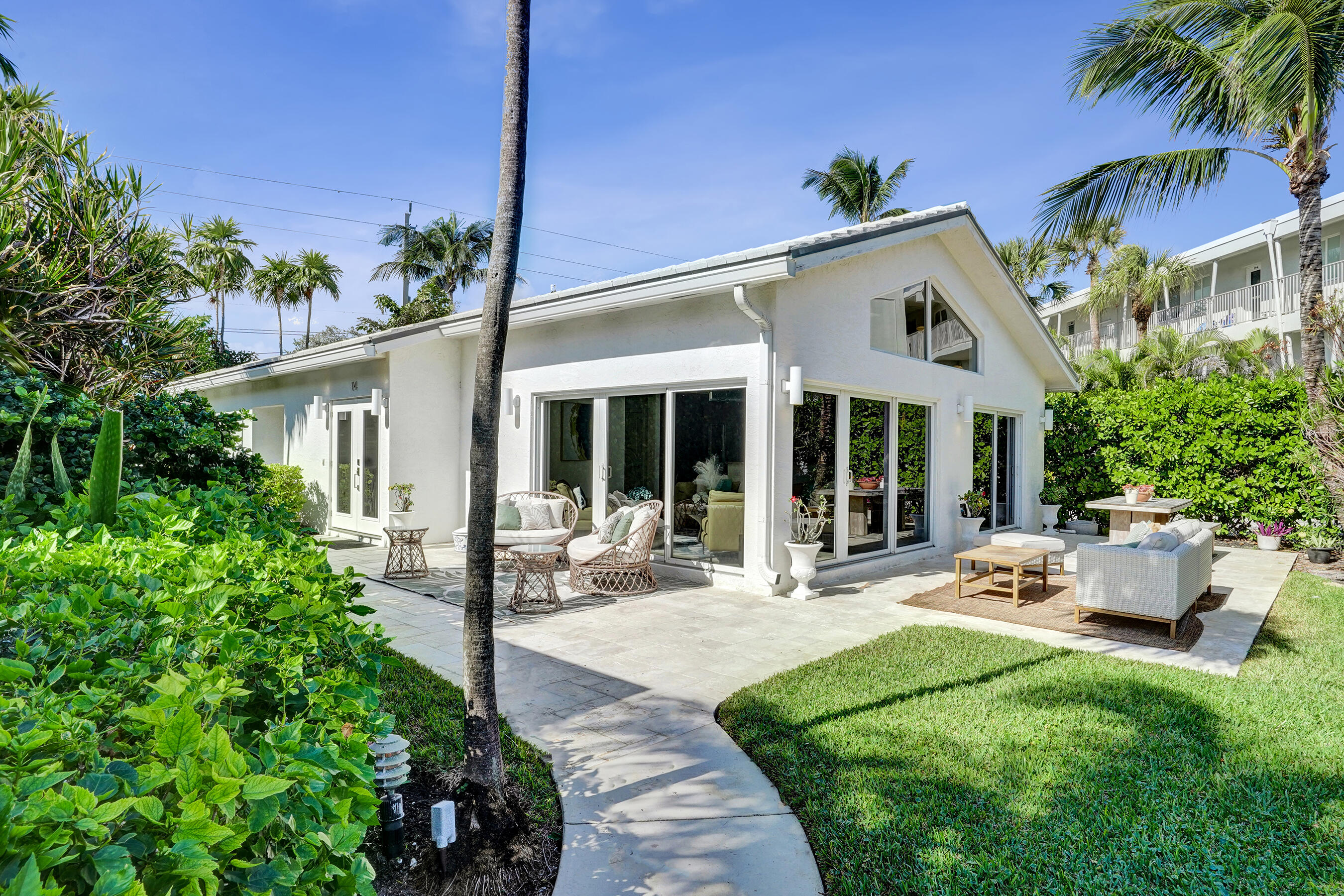 1212 Hillsboro Mile #Villa 14 Hillsboro Beach, FL 33062