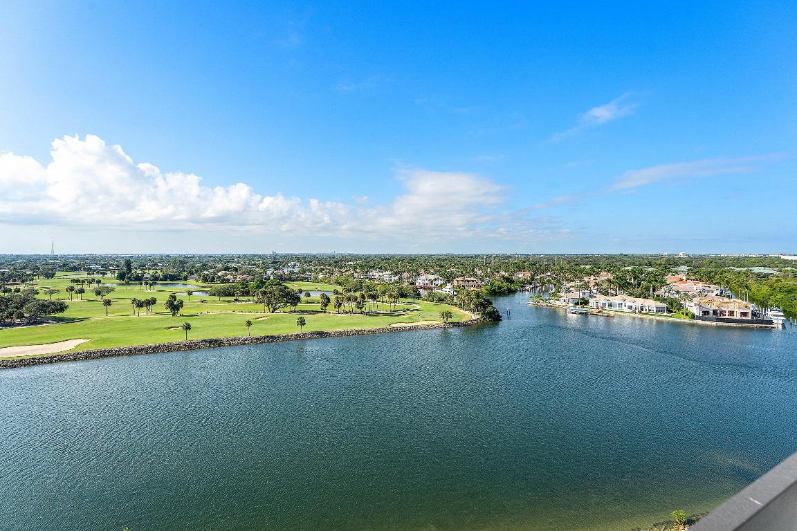 356 Golfview Rd #Ph-7 North Palm Beach, FL 33408