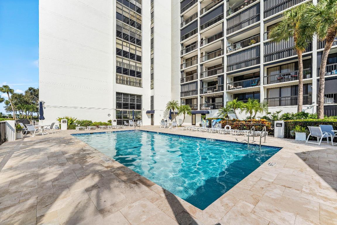 356 Golfview Rd #Ph-7 North Palm Beach, FL 33408