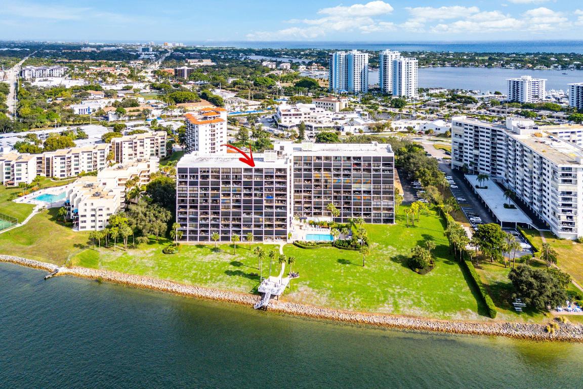 356 Golfview Rd #Ph-7 North Palm Beach, FL 33408
