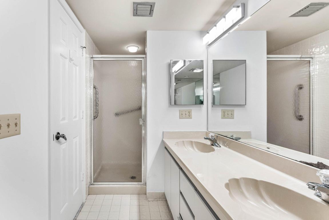 356 Golfview Rd #Ph-7 North Palm Beach, FL 33408