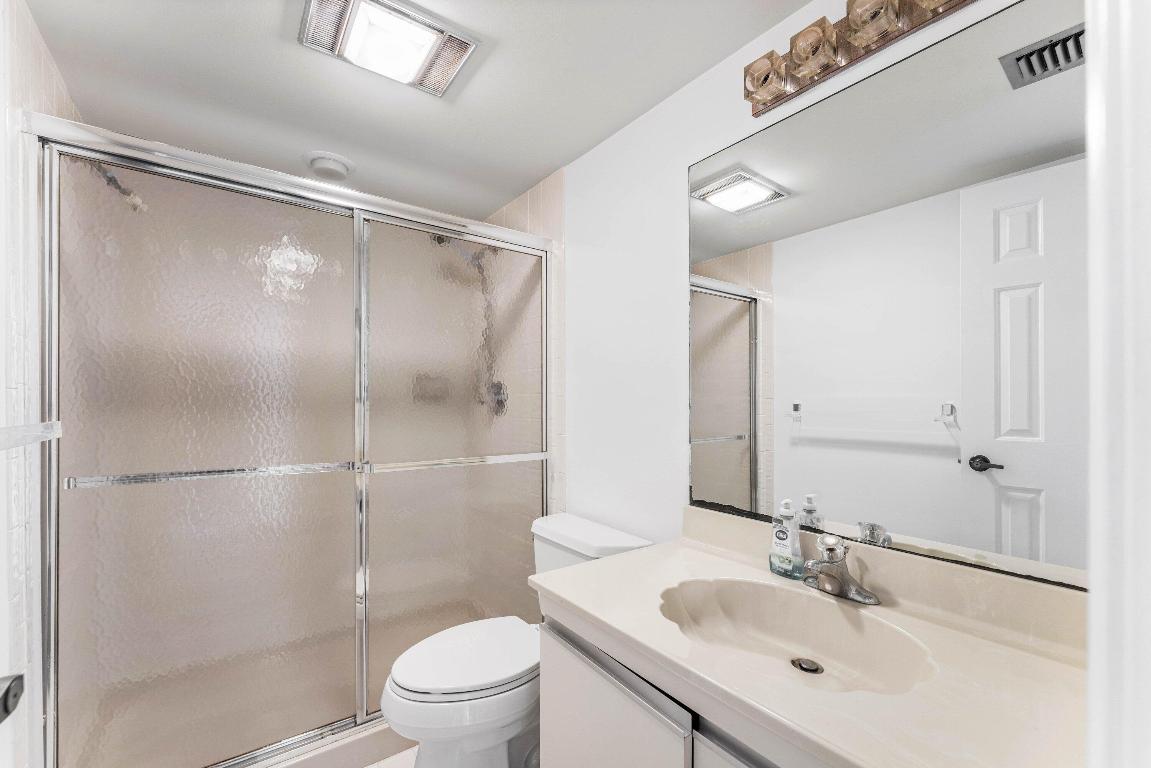 356 Golfview Rd #Ph-7 North Palm Beach, FL 33408