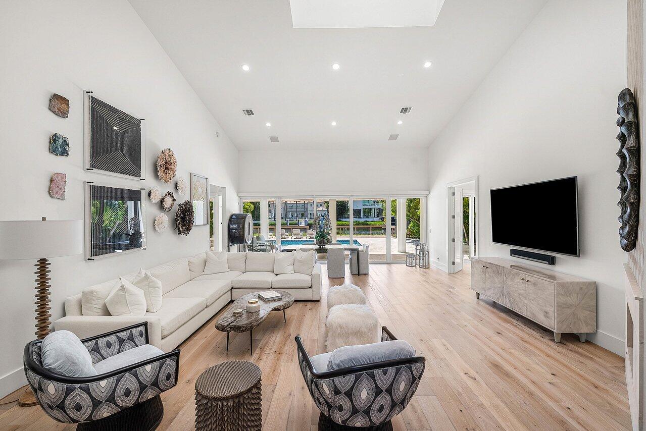 215 Island Jupiter, FL 33477