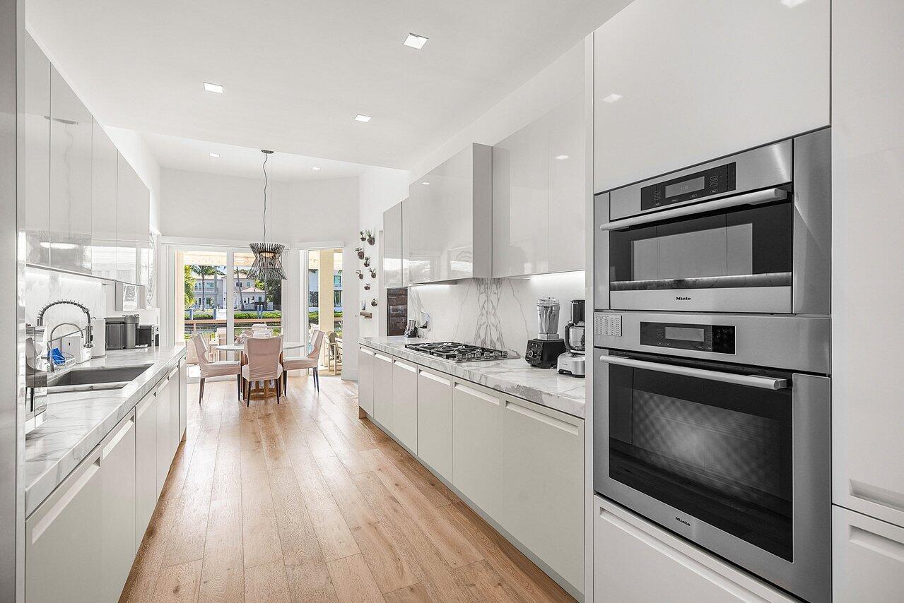 215 Island Jupiter, FL 33477