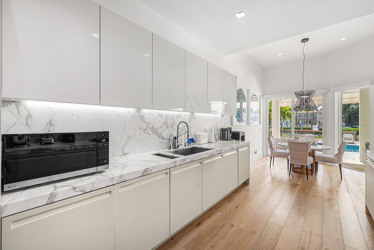 215 Island Jupiter, FL 33477