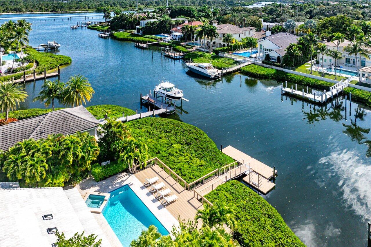 215 Island Jupiter, FL 33477