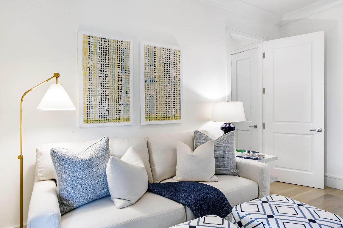 304 Villa Dr Jupiter, FL 33477