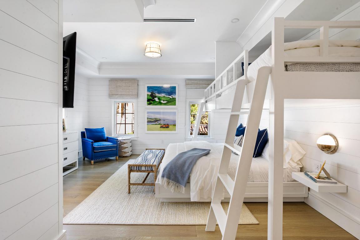 304 Villa Dr Jupiter, FL 33477