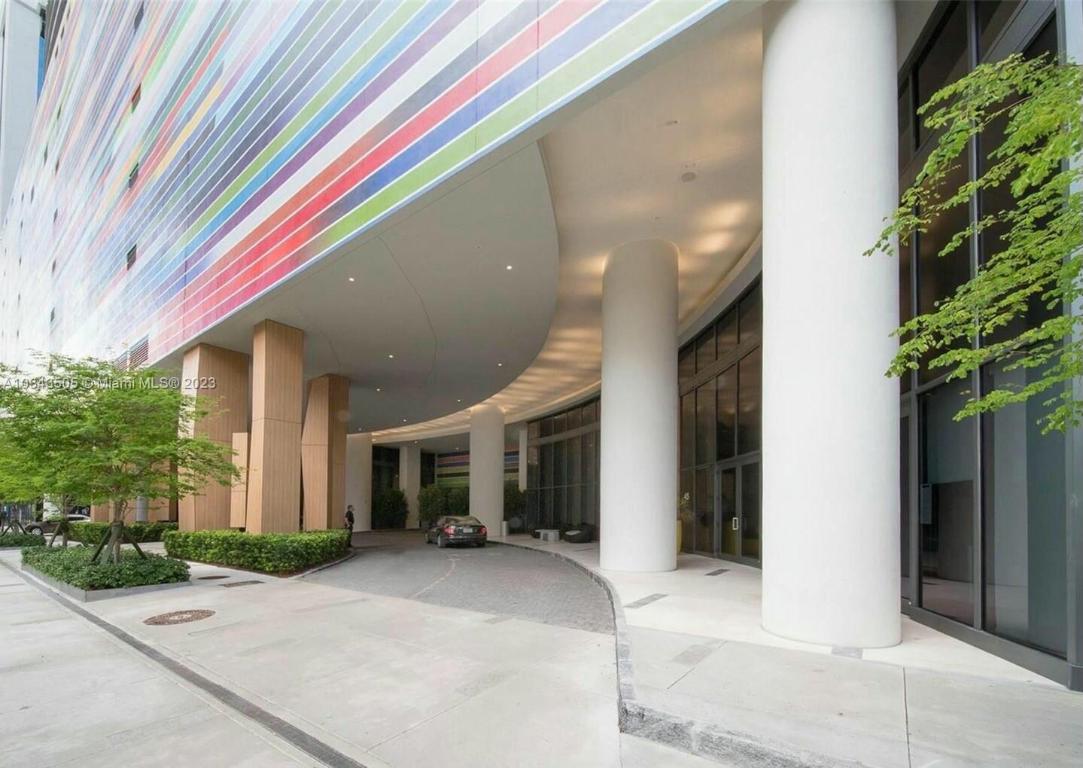 image Brickell Heights West13