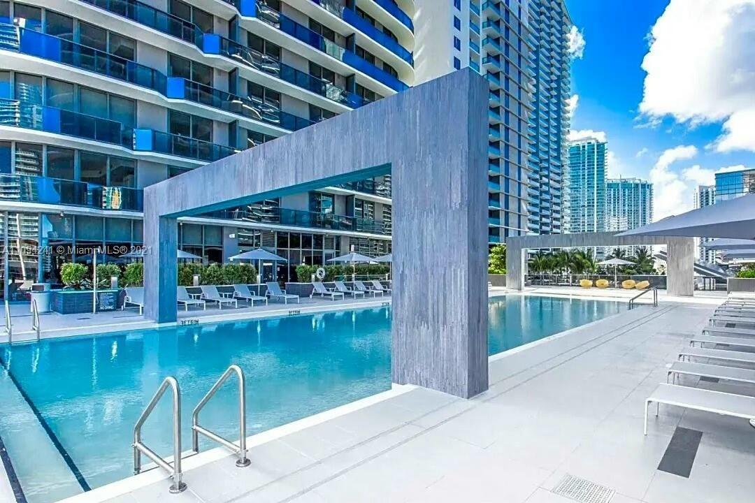 image Brickell Heights West16