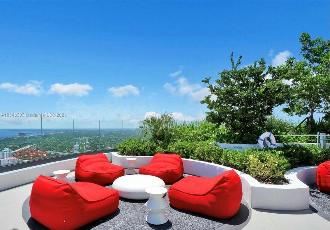 image Brickell Heights West29