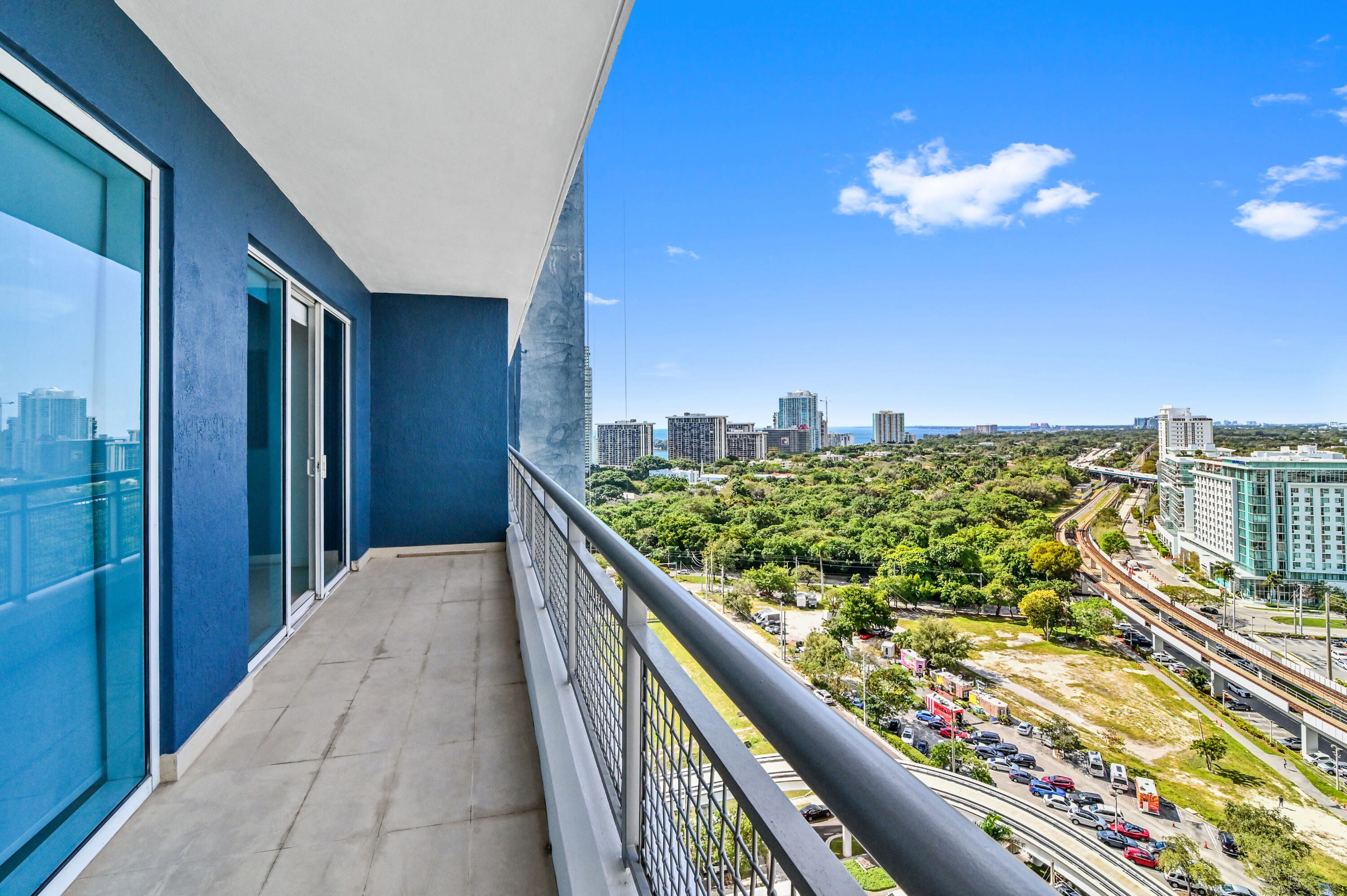 image Infinity at Brickell11