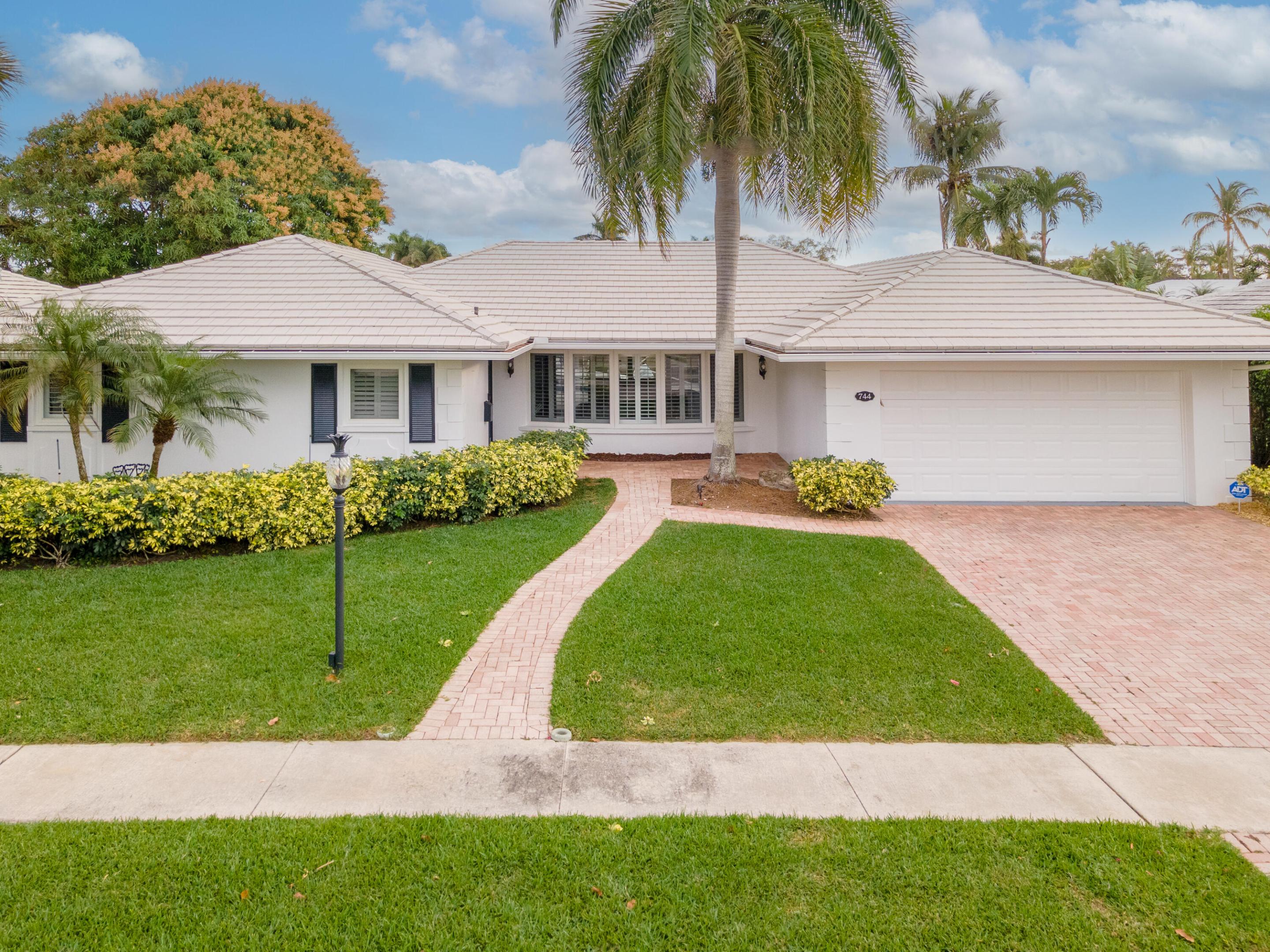 744 Peachtree Boca Raton, FL 33486