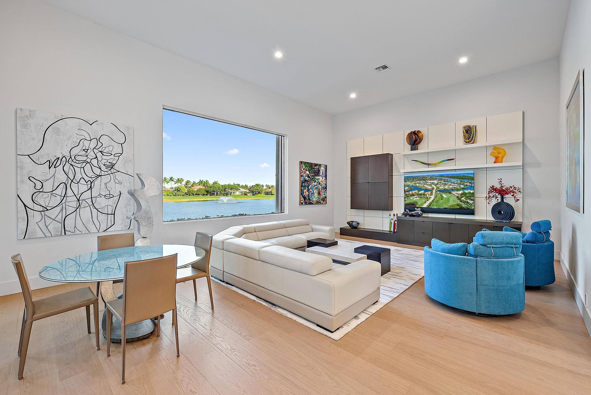 7638 Hawks Lndg West Palm Beach, FL 33412