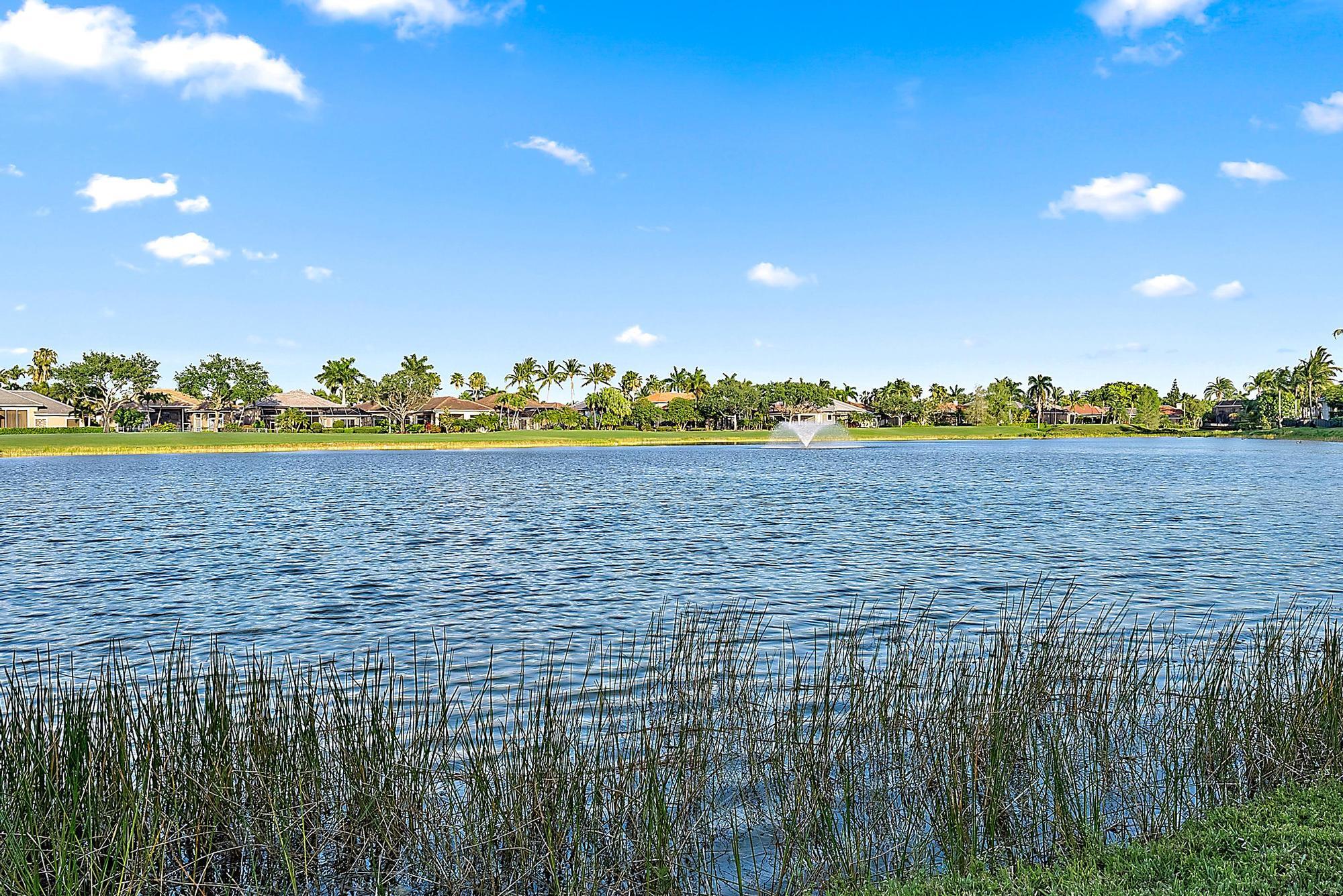 7638 Hawks Lndg West Palm Beach, FL 33412