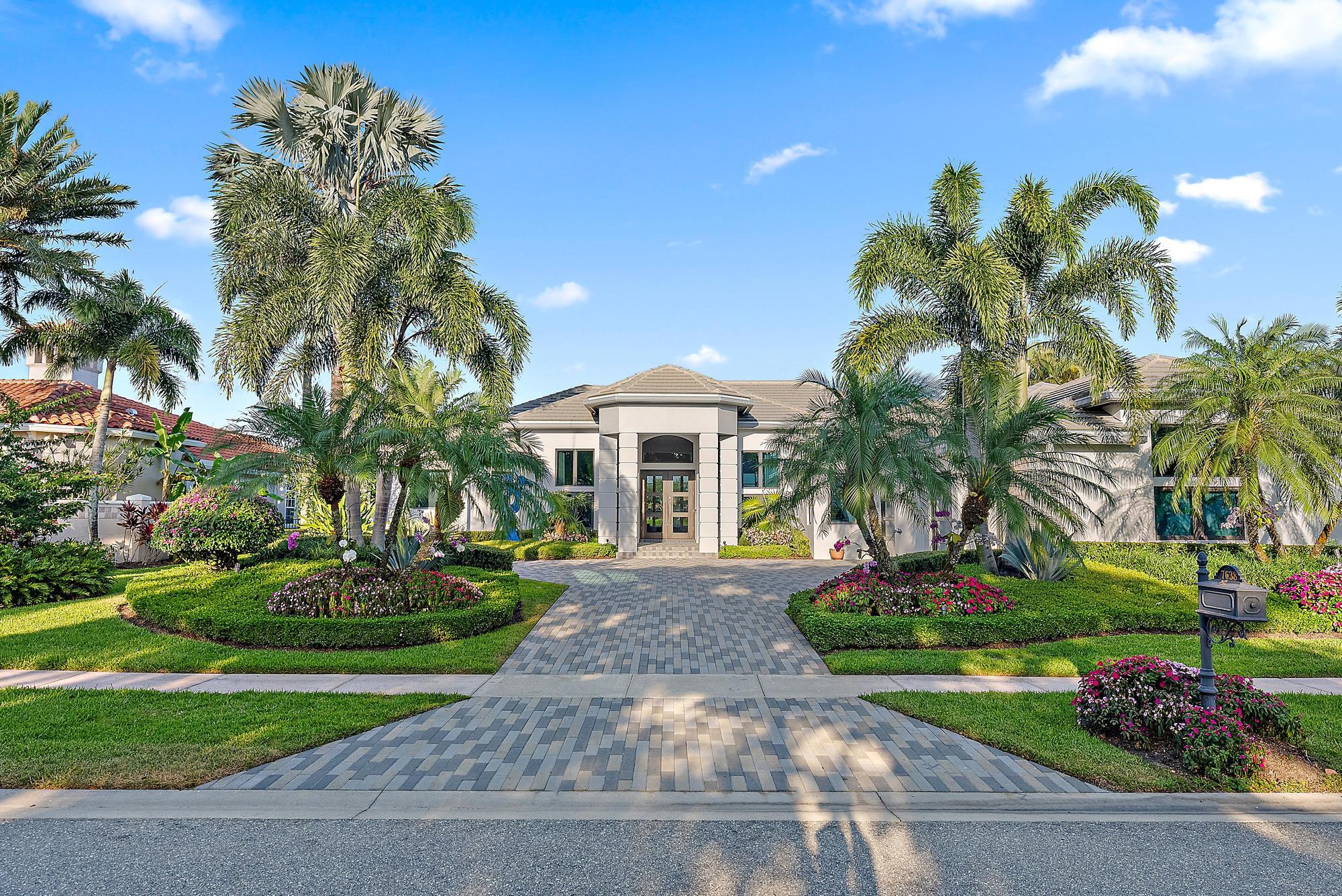 7638 Hawks Lndg West Palm Beach, FL 33412