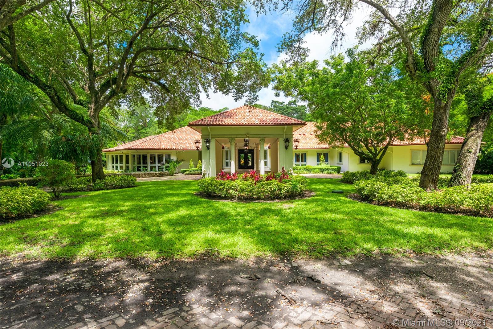 9400 Old Cutler Rd, Coral Gables MLS A11051023 Closed Sale