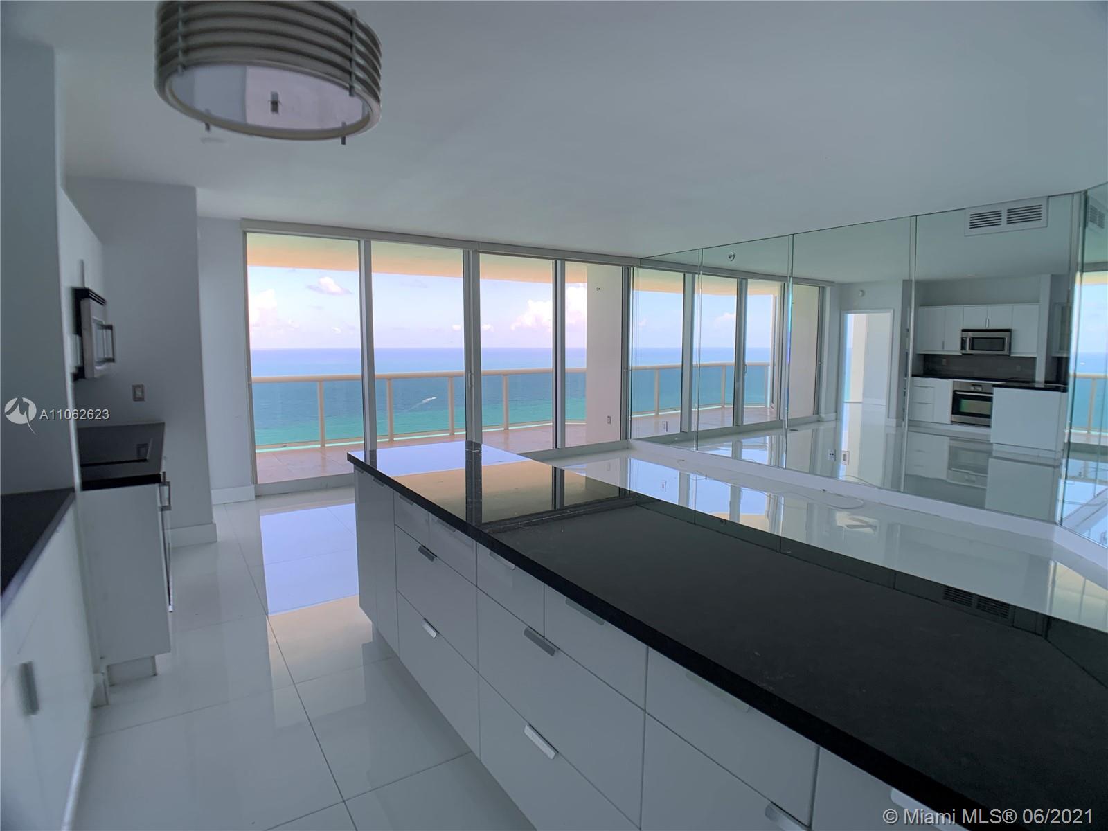 4775 Collins Ave #3902,Miami Beach, FL 33140