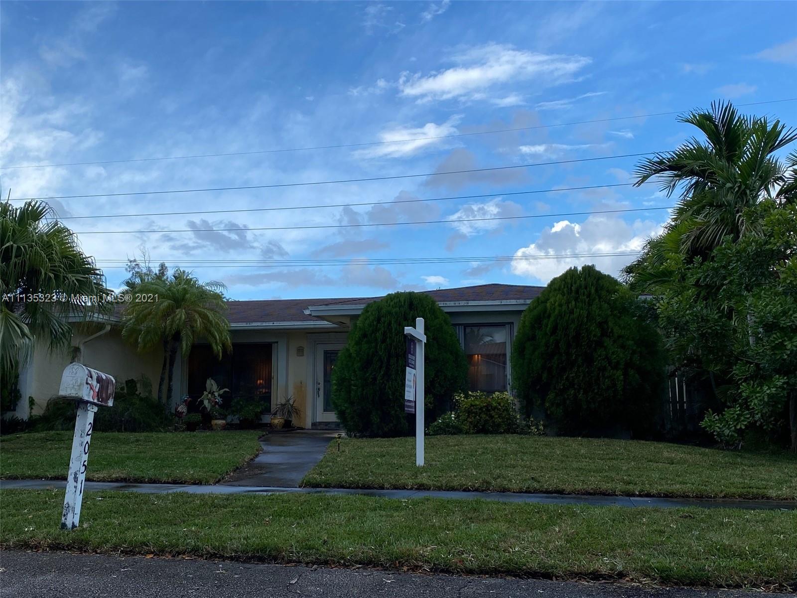 2051 NE 214th Ter
