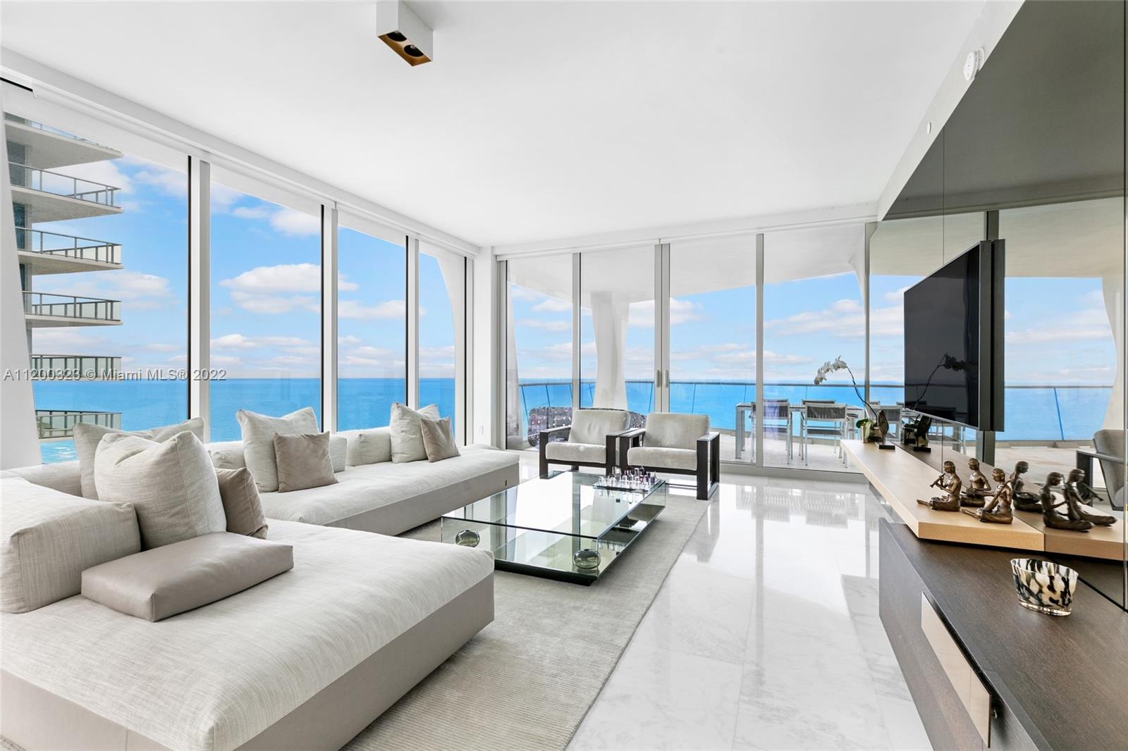 16901 Collins Ave #2605