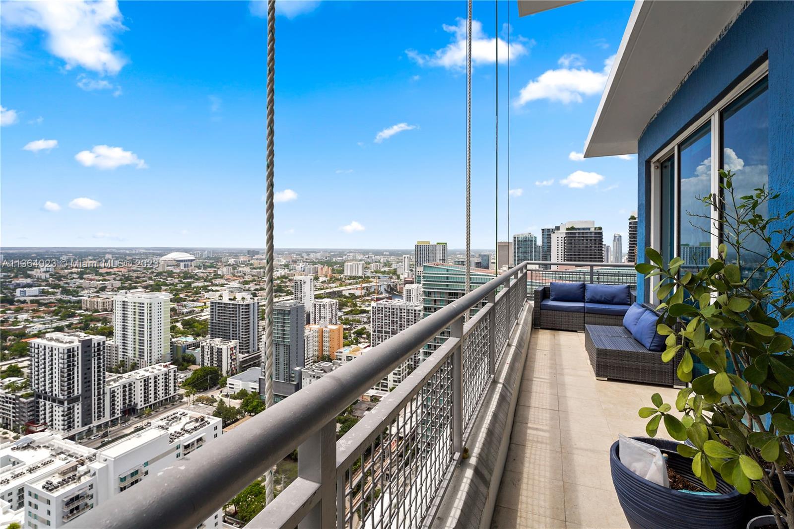 image Infinity at Brickell16