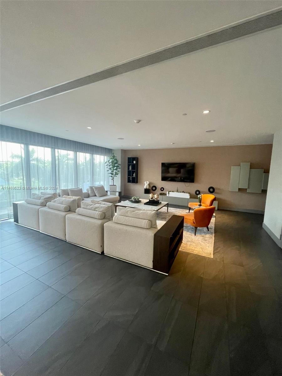 5350 NW 84th Ave #1514 Doral, FL 33166