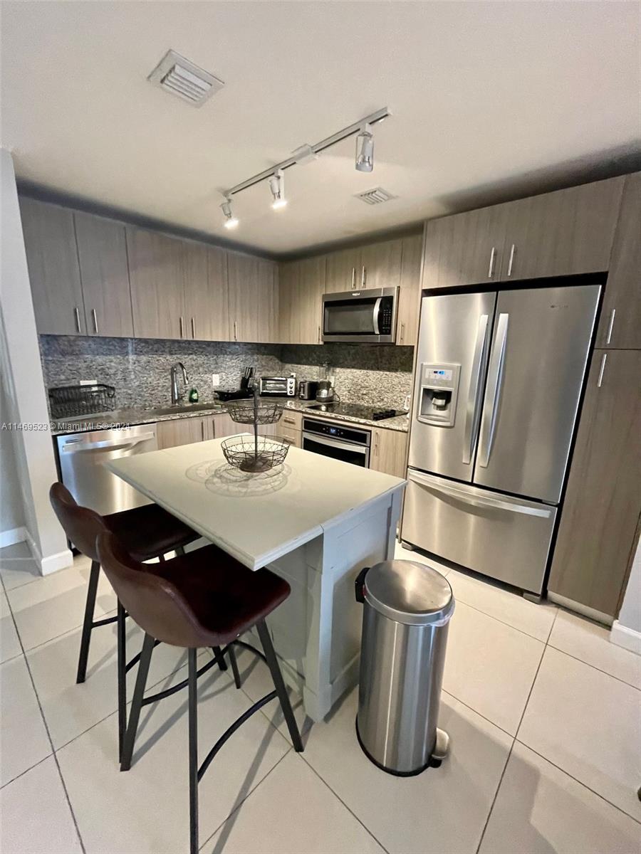 5350 NW 84th Ave #1514 Doral, FL 33166