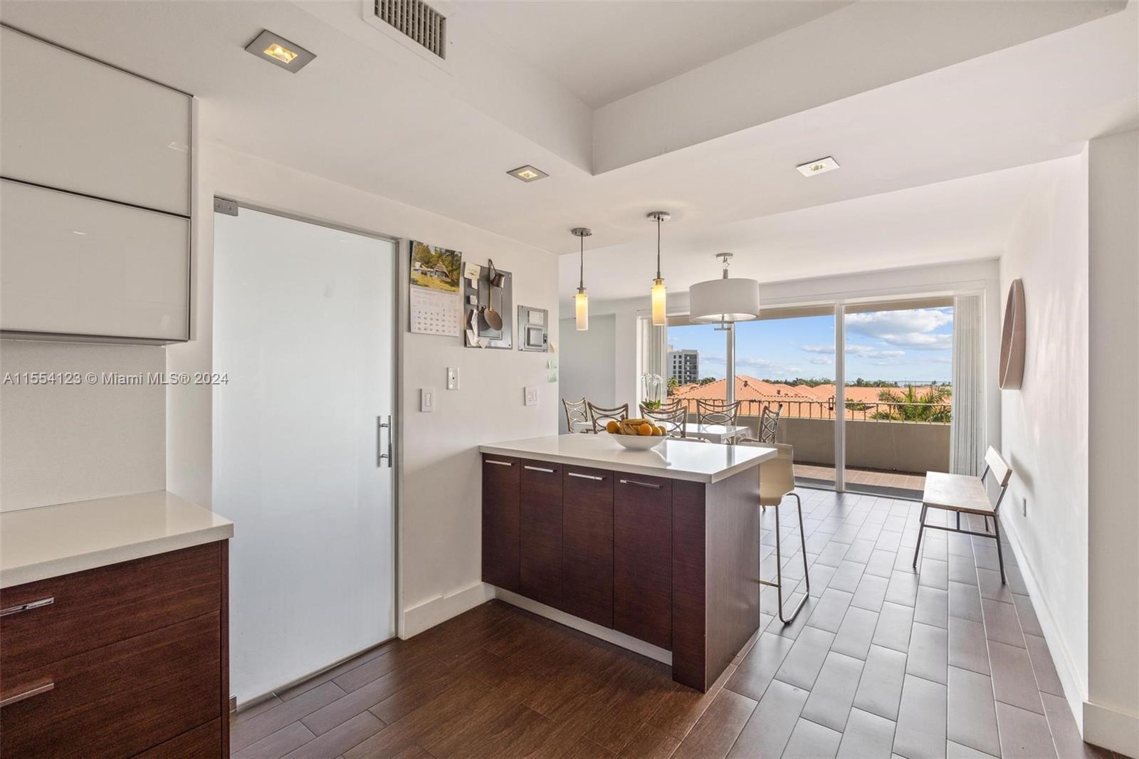 image Commodore Club West 11