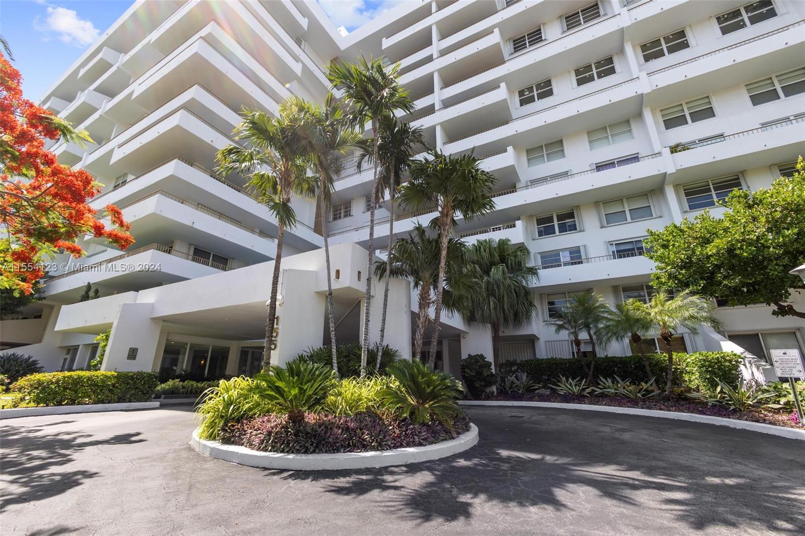 image Commodore Club West 27