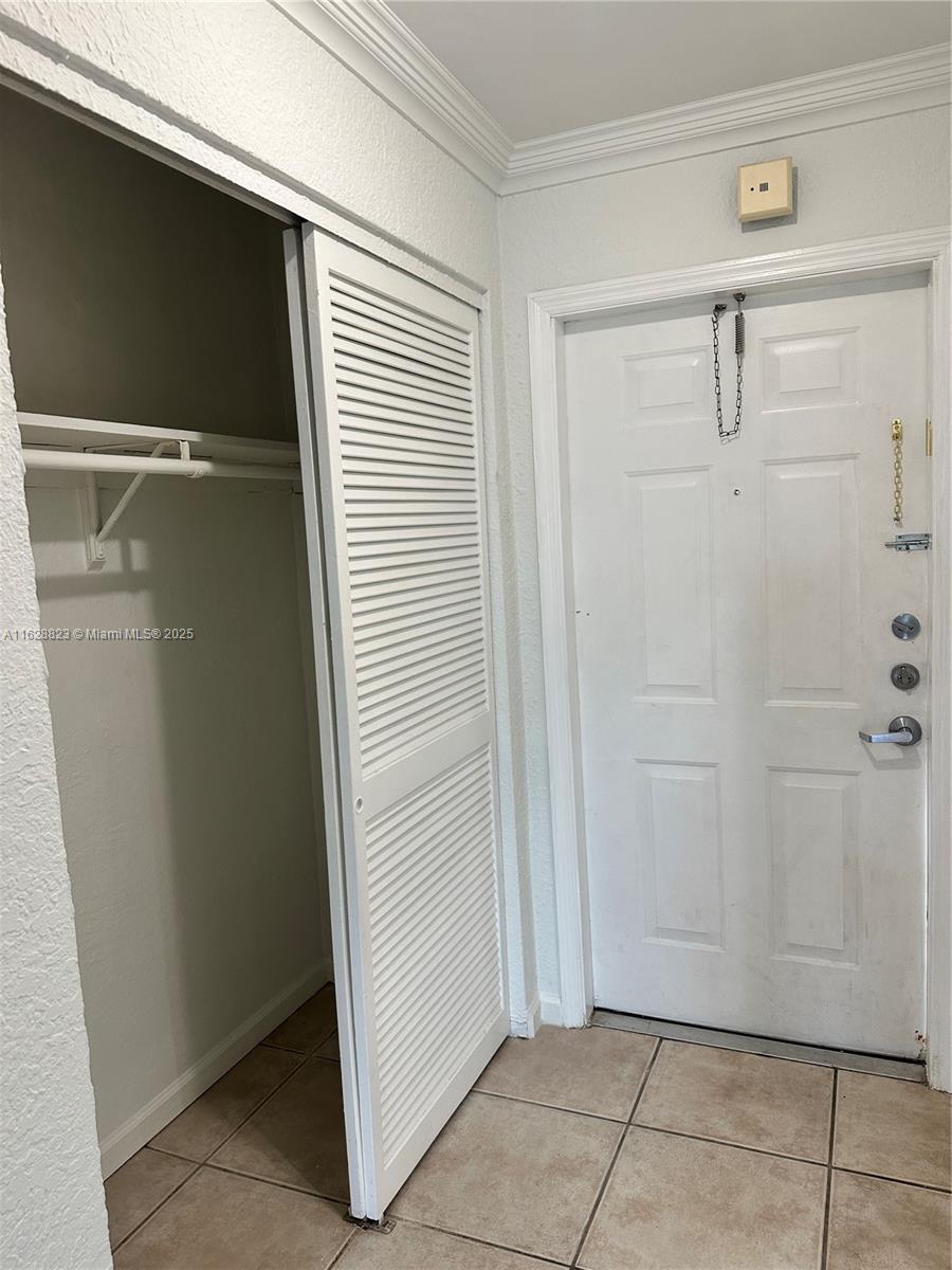 8600 SW 67th Ave #908 Pinecrest, FL 33156