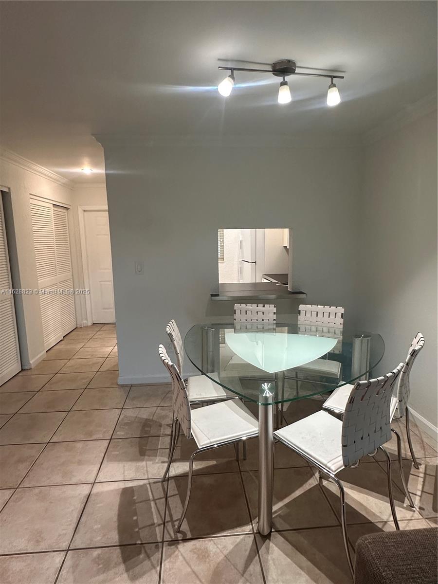 8600 SW 67th Ave #908 Pinecrest, FL 33156