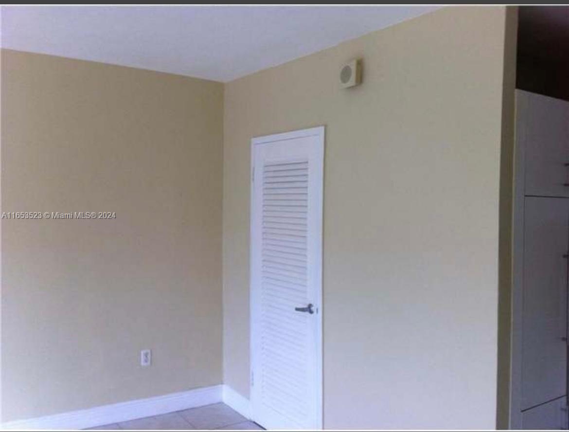 1300 Lincoln Rd #F306,Miami Beach, FL 33139