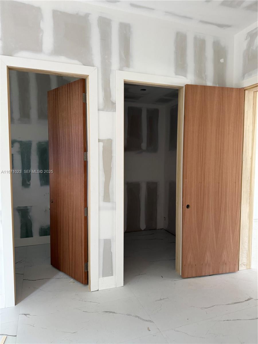 6666 SW 96th St Pinecrest, FL 33156