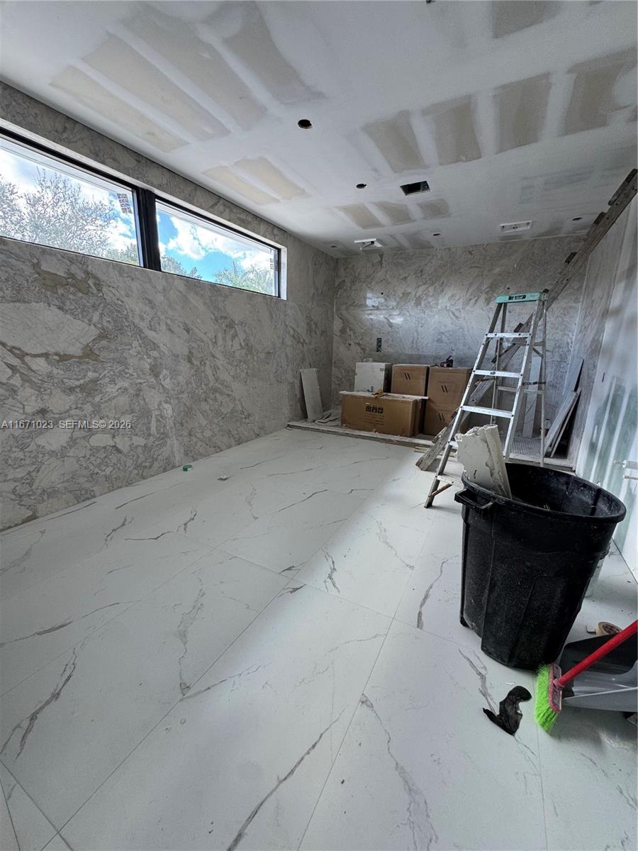 6666 SW 96th St Pinecrest, FL 33156