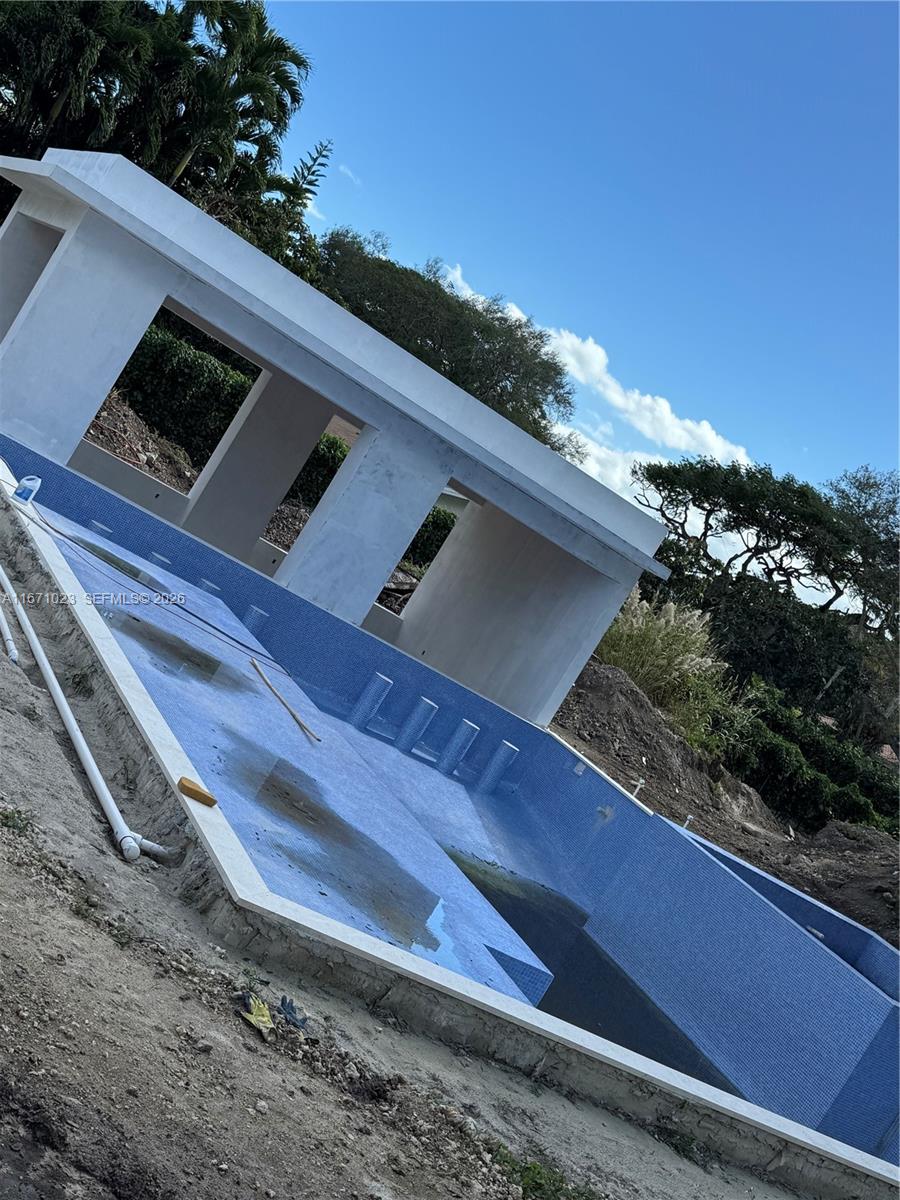 6666 SW 96th St Pinecrest, FL 33156