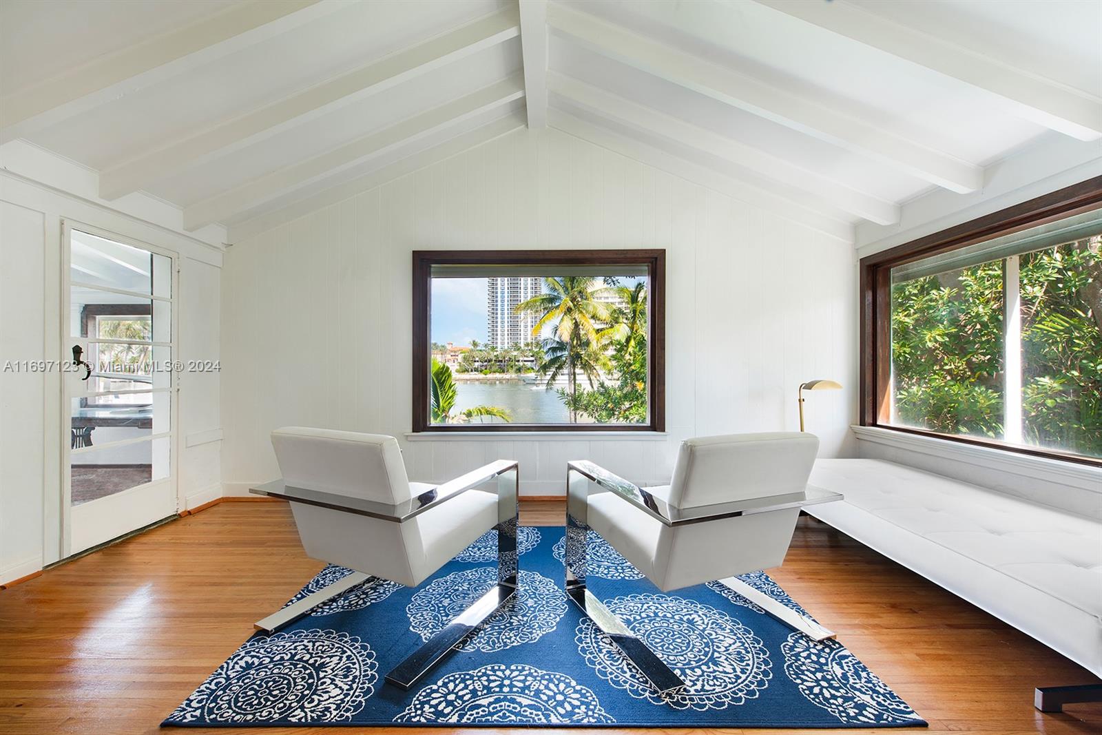 4745 Pine Tree Dr Miami Beach, FL 33140 4745 Pine Tree Dr Miami Beach, FL 33140