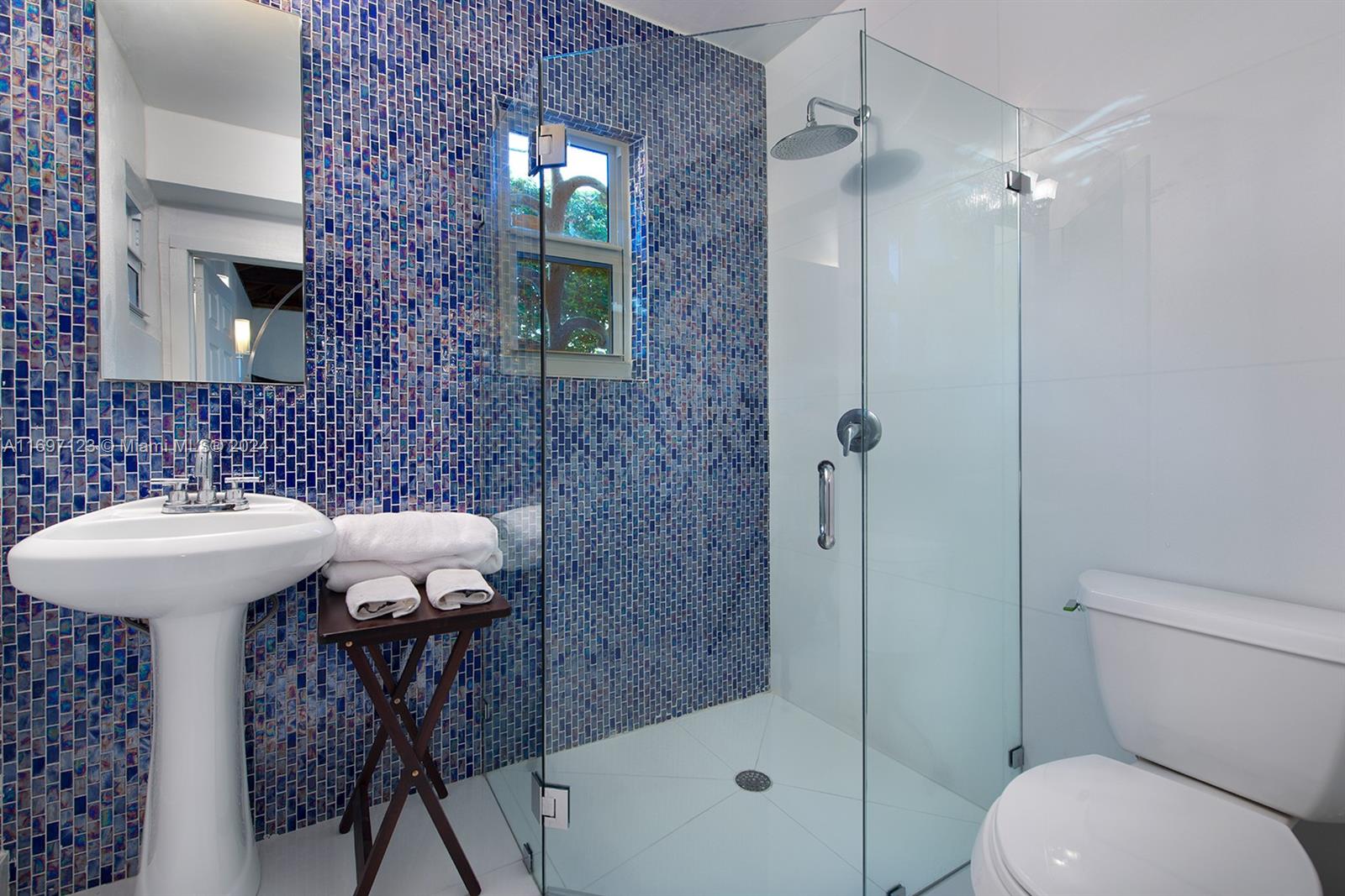 4745 Pine Tree Dr Miami Beach, FL 33140 4745 Pine Tree Dr Miami Beach, FL 33140