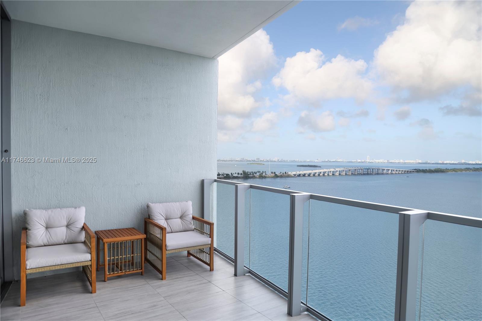 image Biscayne Beach8