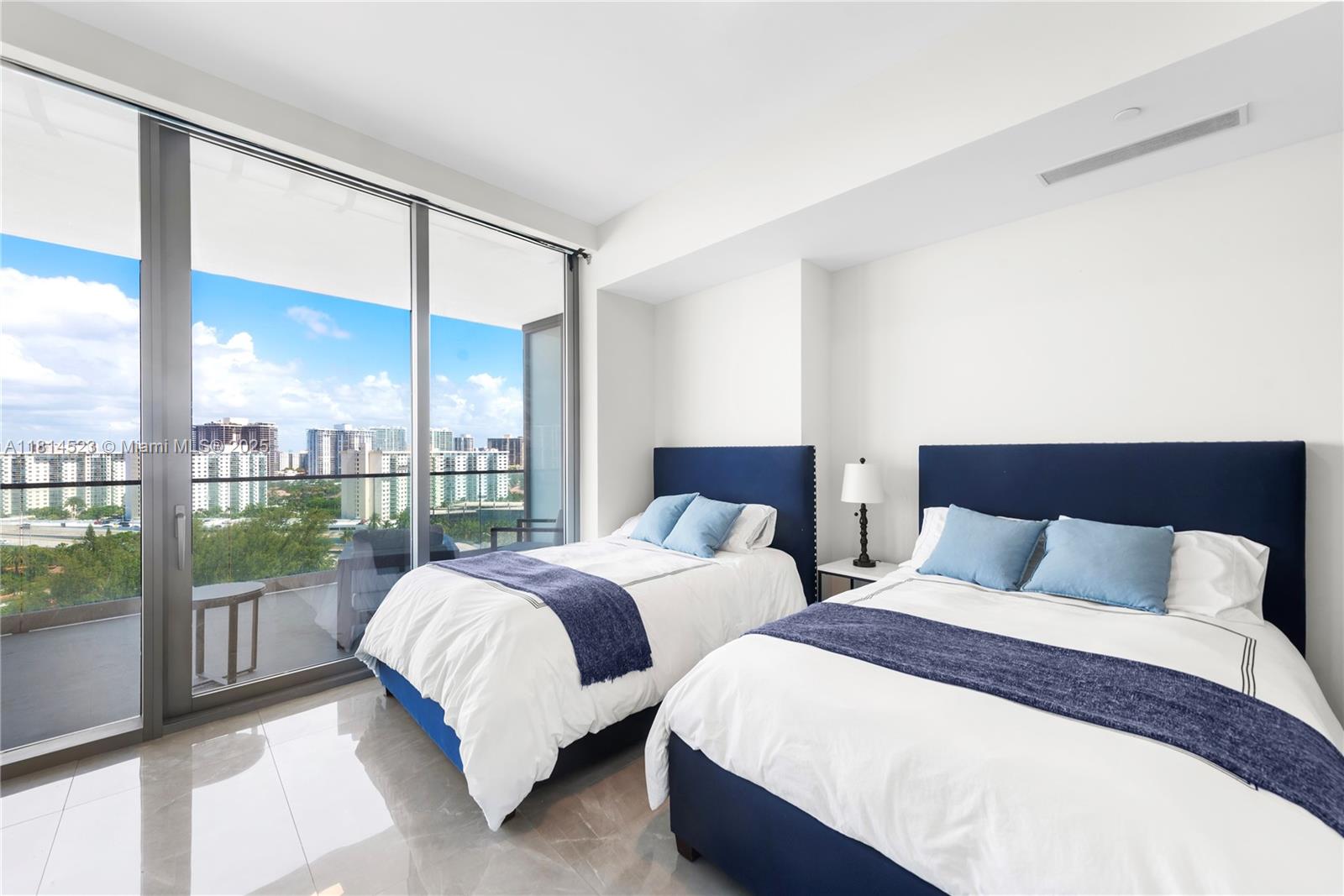 image Armani Residences15