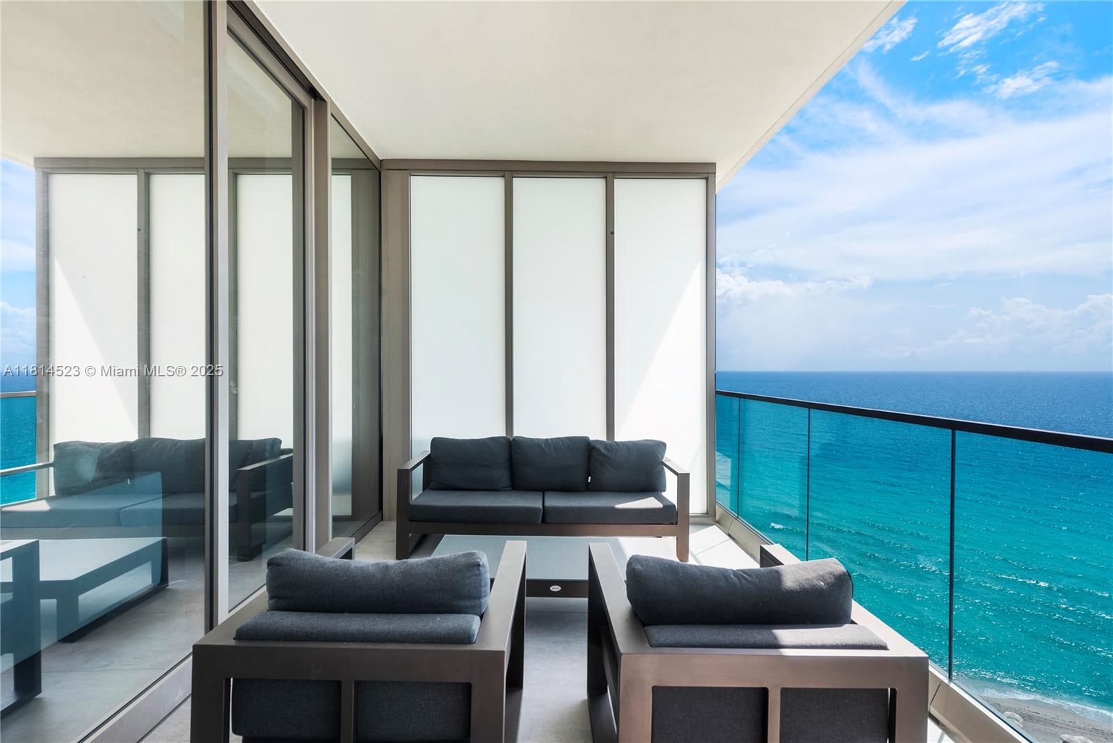 image Armani Residences19
