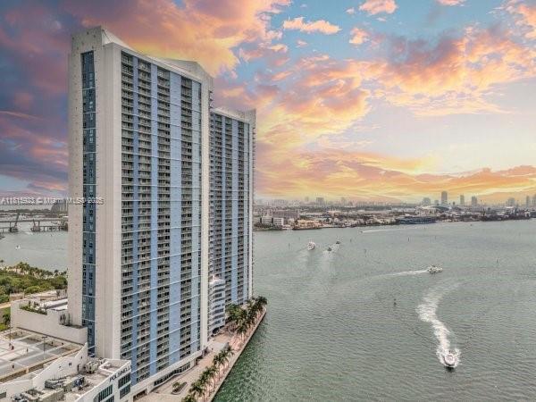 image One Miami East Condo11