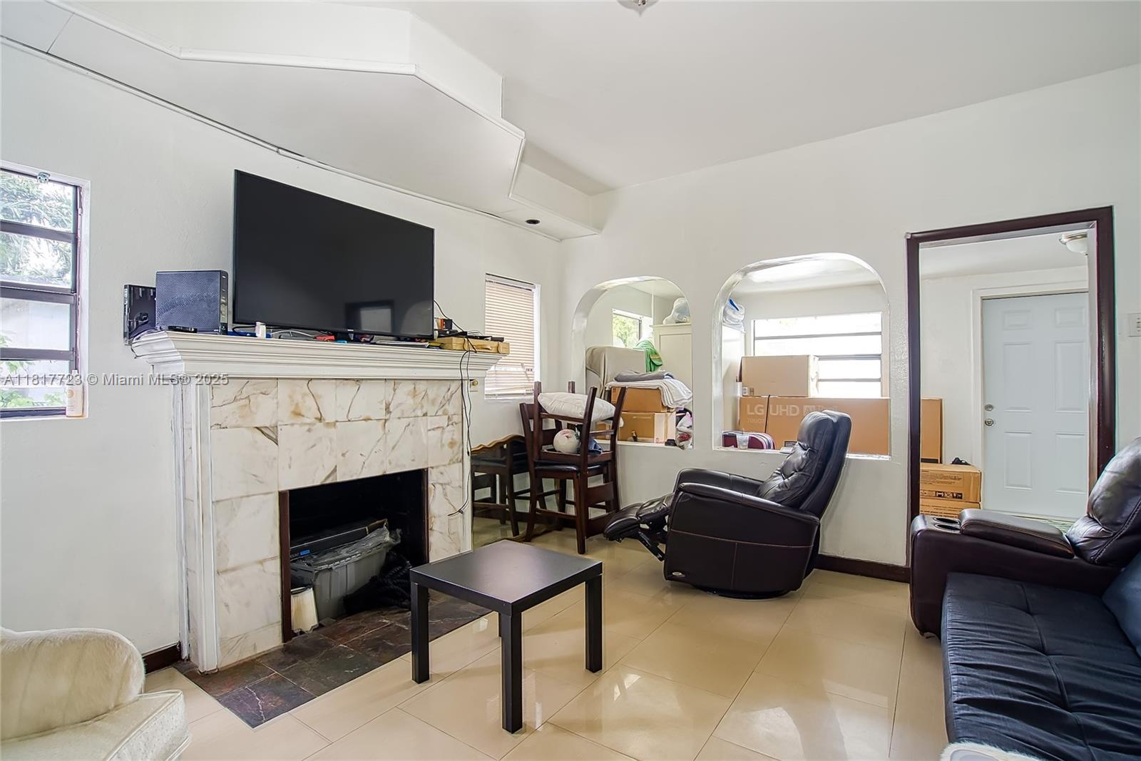 2516 Cleveland St,Hollywood, FL 33020