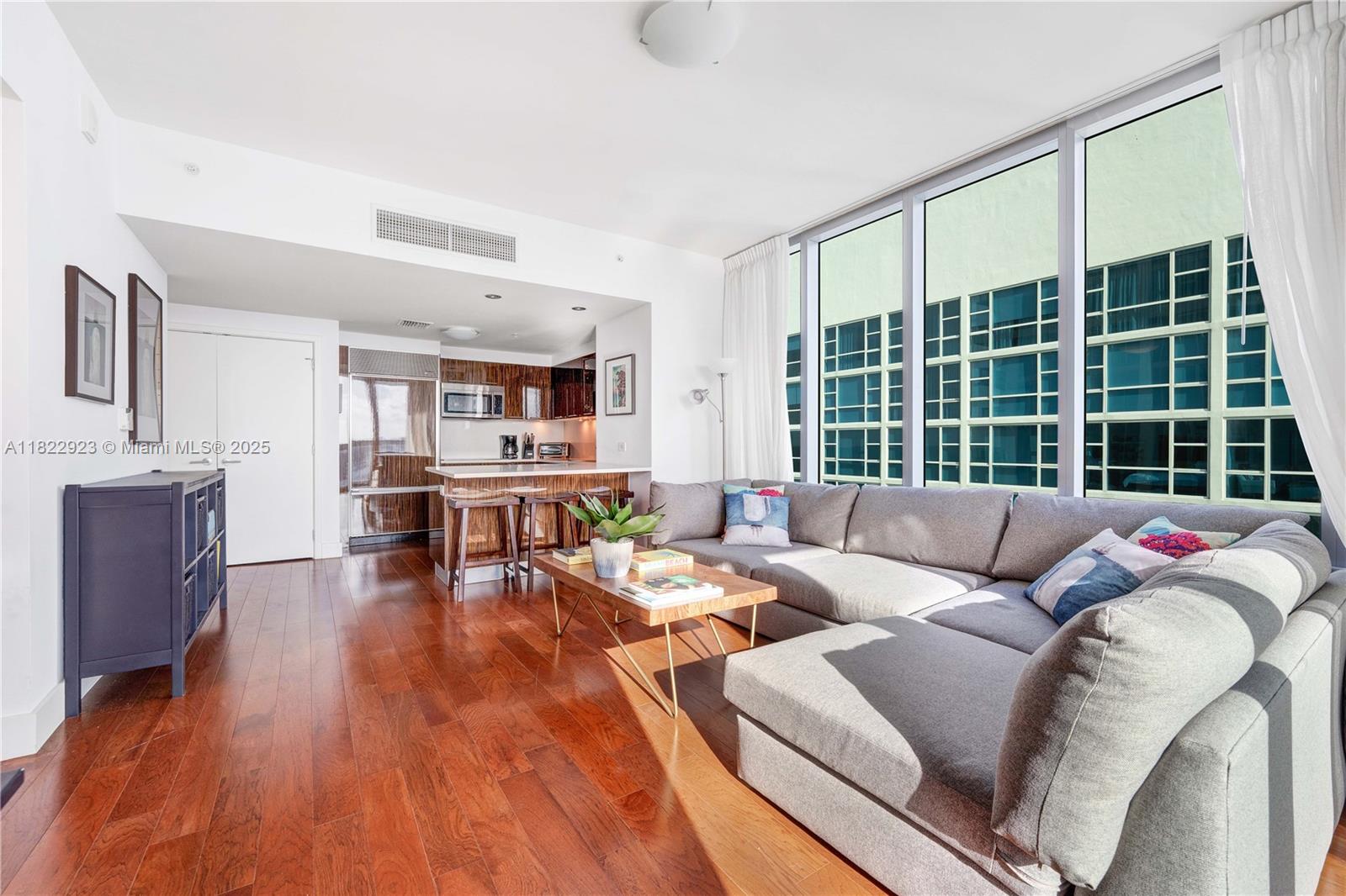 image Carillon Condo9