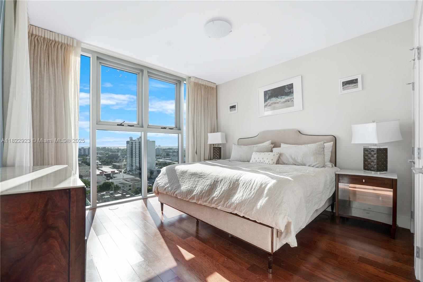 image Carillon Condo12