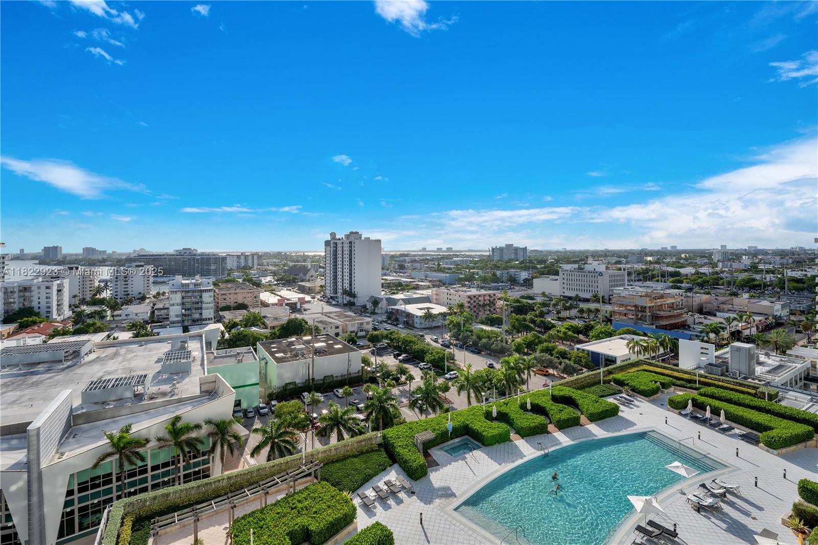 image Carillon Condo17