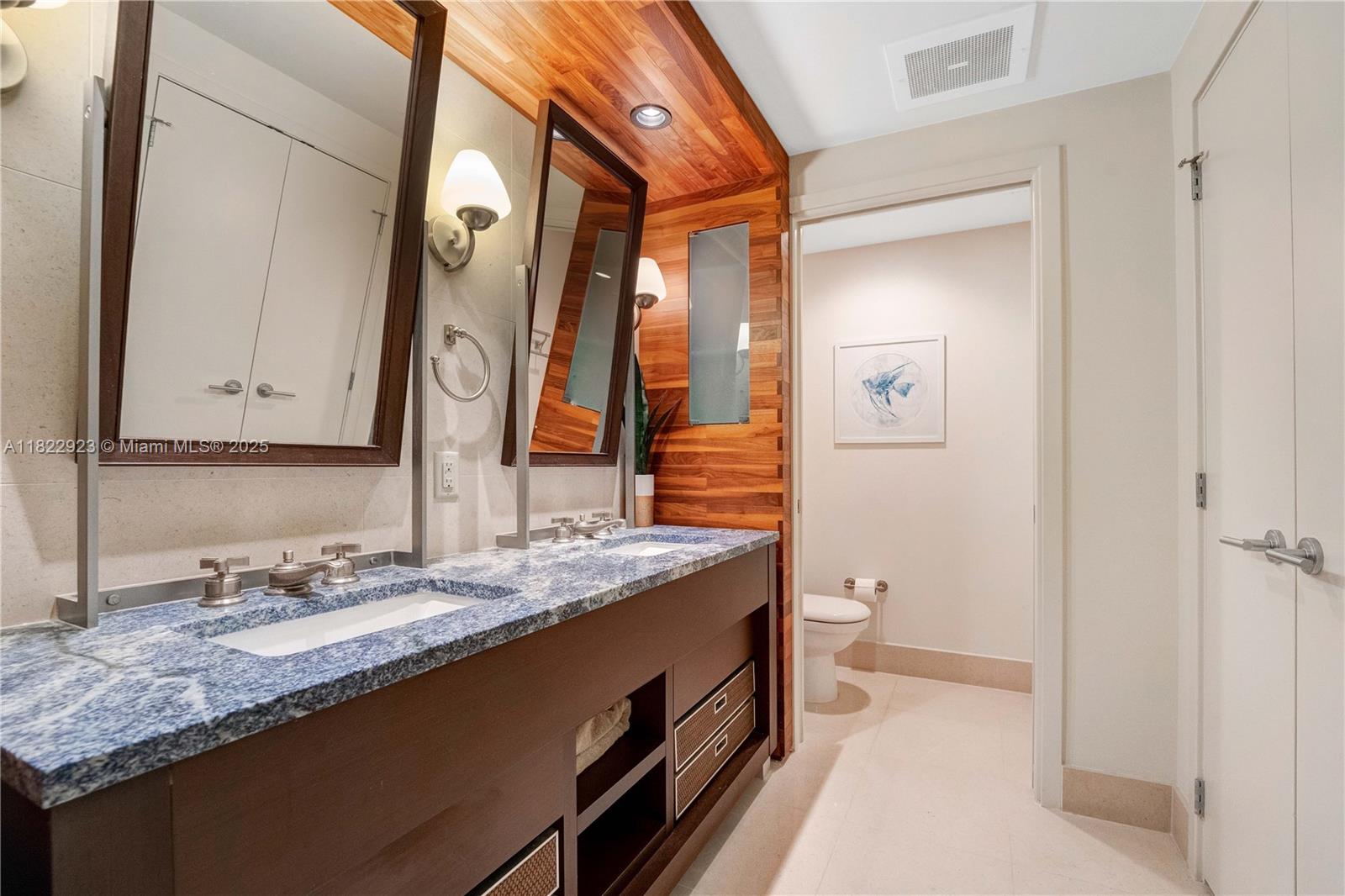 image Carillon Condo20